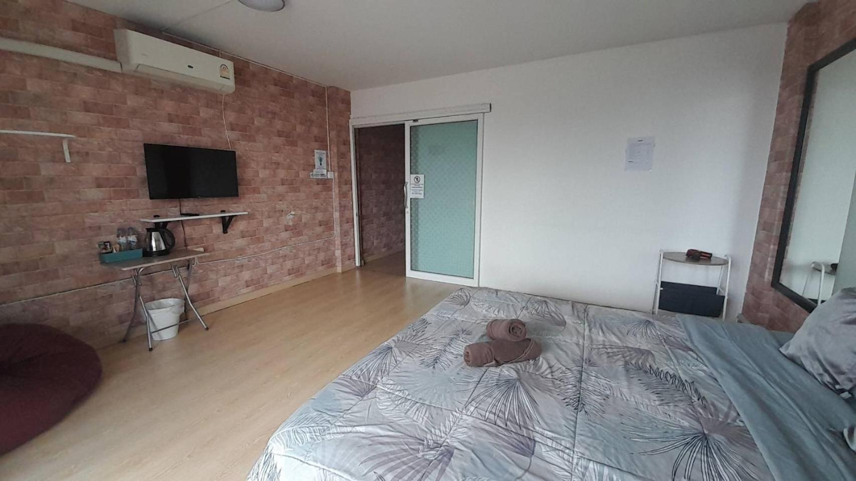 Homey-Sleepy Don Mueang Airport Hostel Банкок Екстериор снимка