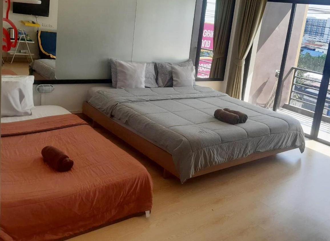Homey-Sleepy Don Mueang Airport Hostel Банкок Екстериор снимка